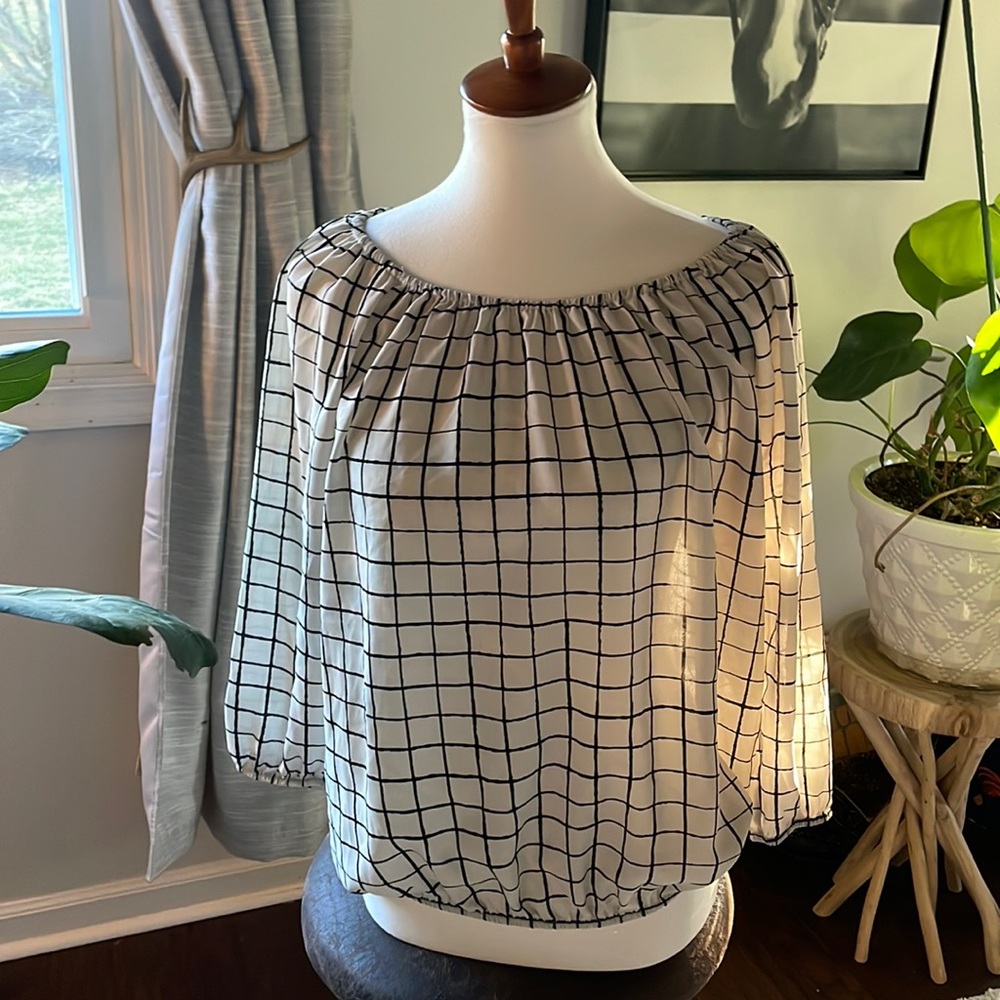 Lightweight blouse.